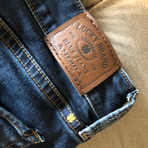 Lucky Brand Jeans. Lolita Skinny. Dark Wash - Picture 4 of 7